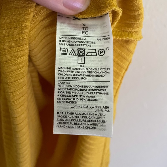 Yellow Ribbed Tank Top - Picture 3 of 3